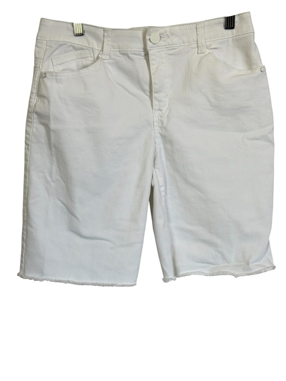 Democracy Women's Size 6 White Raw Hem AB Solution Shorts